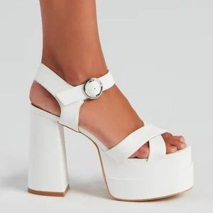 Large Double C Platform Slippers White